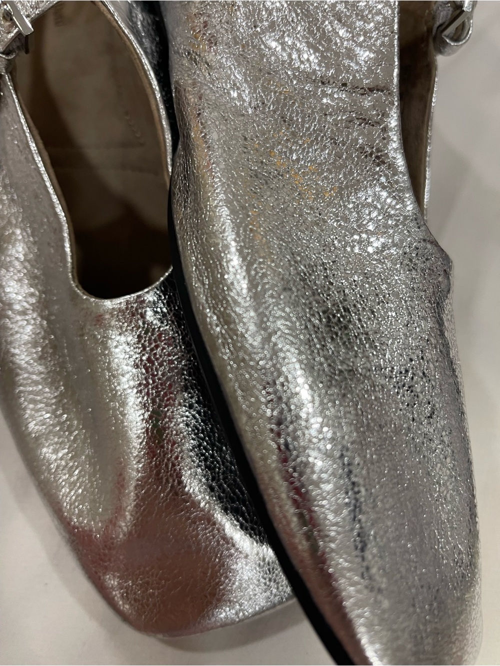 Massimo Dutti Silver Metallic Flats - Picture 4 of 16